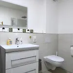 Lifestyle With Privat Sauna 4 Pers Wifi Ner Lift Appartement